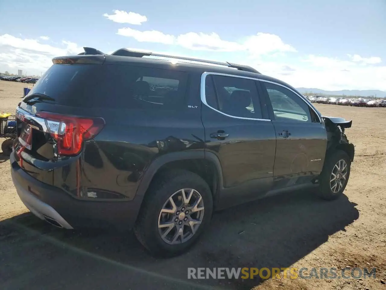 3 Photograph of a damaged car 1GKKNULS7LZ145667 GMC ACADIA 2020