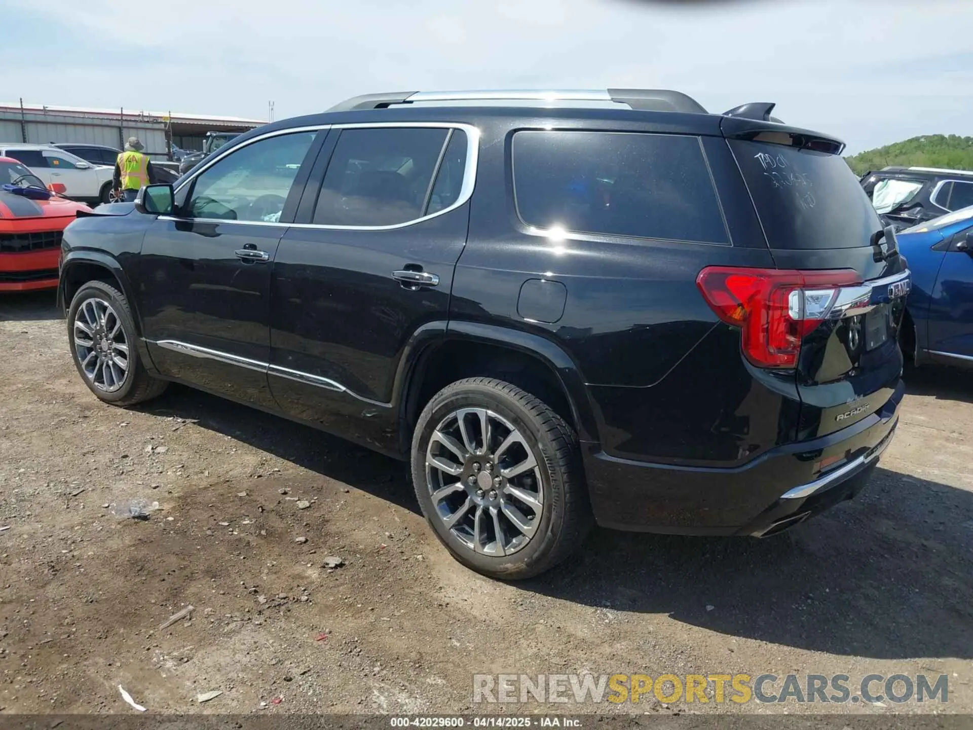 3 Фотография поврежденного автомобиля 1GKKNXLS3LZ160524 GMC ACADIA 2020