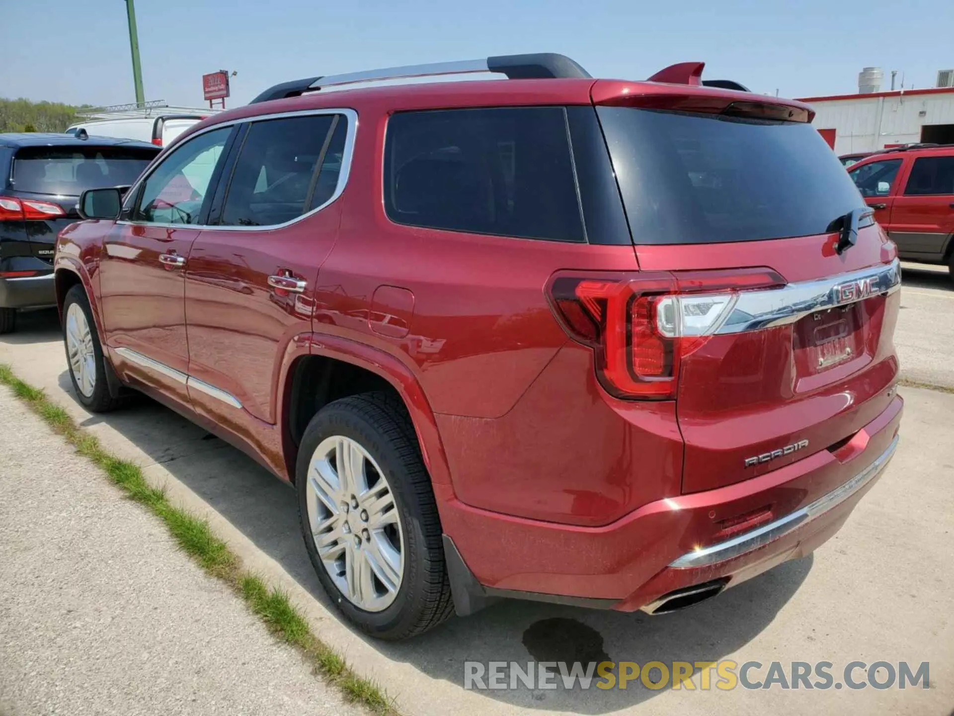 10 Photograph of a damaged car 1GKKNXLS5LZ204457 GMC ACADIA 2020