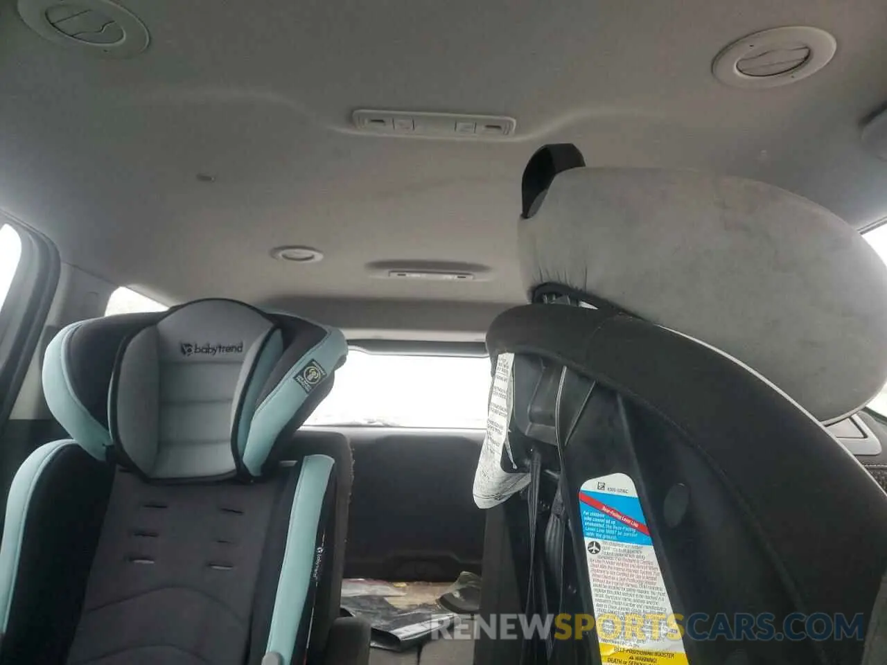 10 Photograph of a damaged car 1GKKNKLA0MZ156426 GMC ACADIA 2021