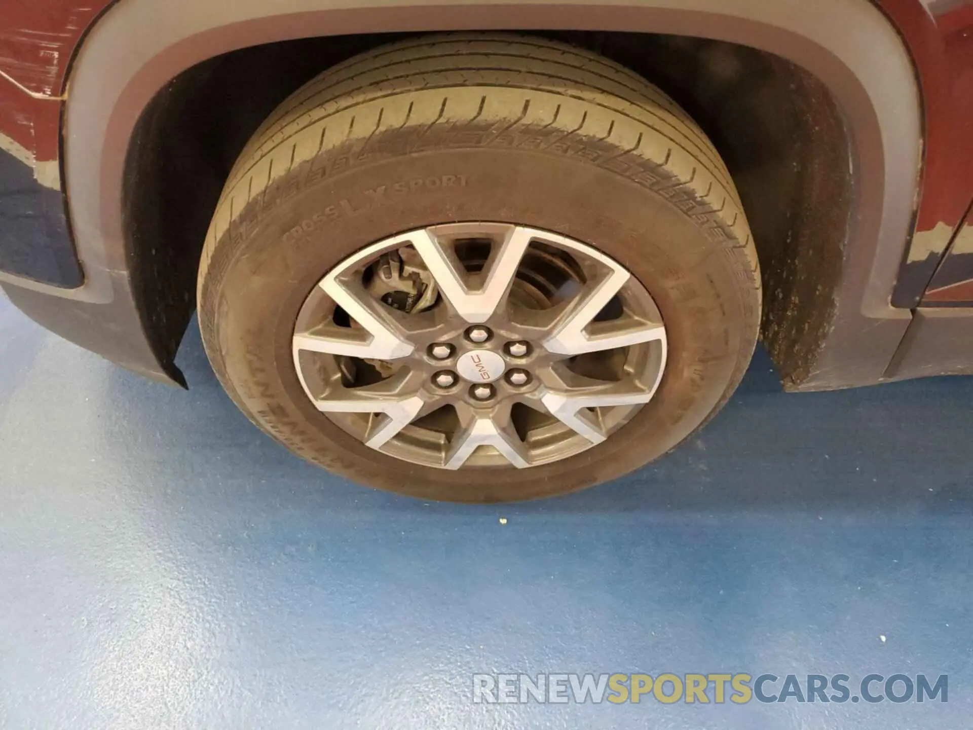 12 Photograph of a damaged car 1GKKNKLA2MZ185992 GMC ACADIA 2021