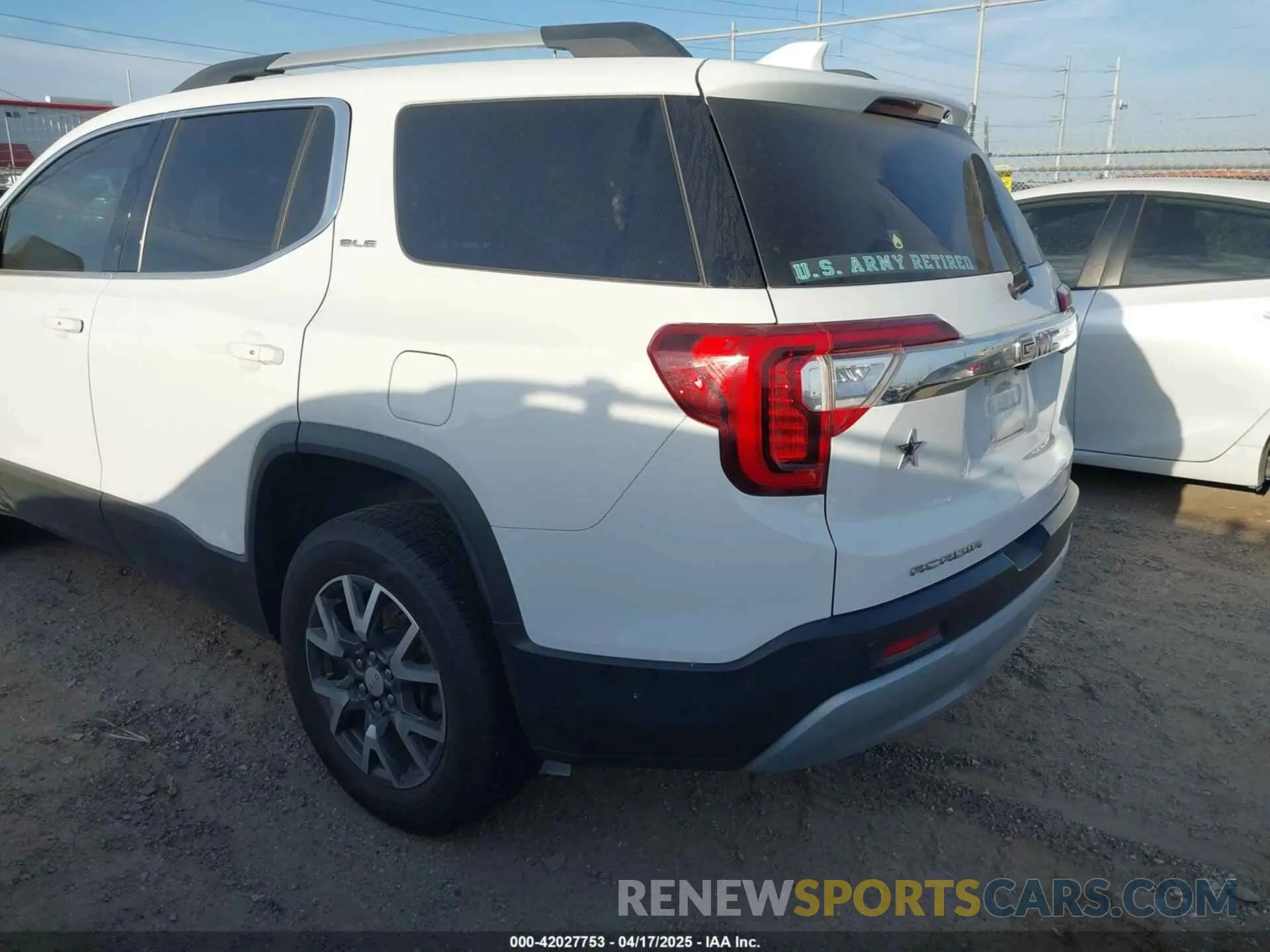 3 Фотография поврежденного автомобиля 1GKKNKLA2MZ229926 GMC ACADIA 2021