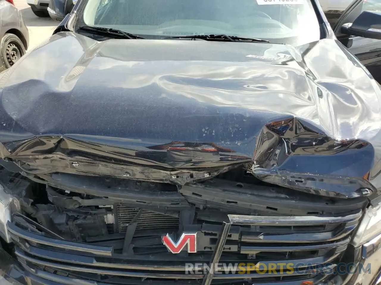 12 Photograph of a damaged car 1GKKNKLA5MZ175425 GMC ACADIA 2021