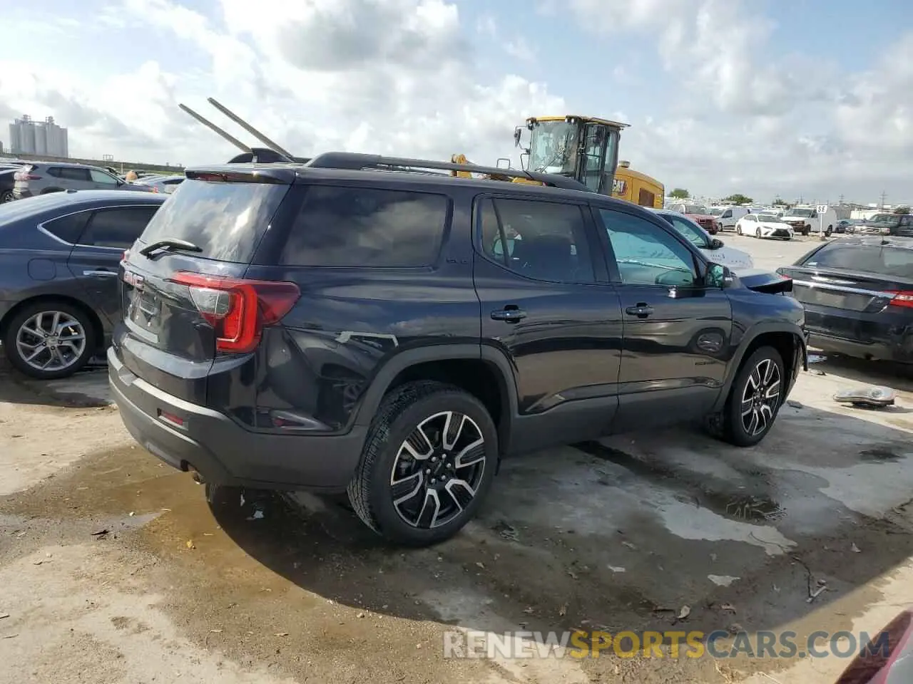 3 Photograph of a damaged car 1GKKNKLA5MZ175425 GMC ACADIA 2021