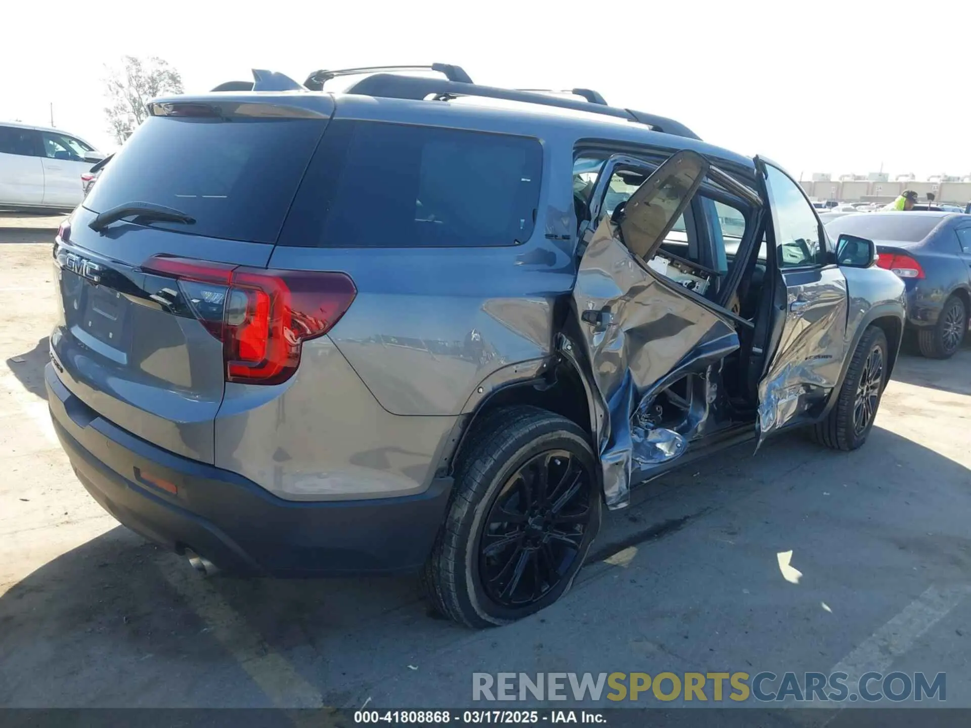 4 Фотография поврежденного автомобиля 1GKKNKLA6MZ212742 GMC ACADIA 2021