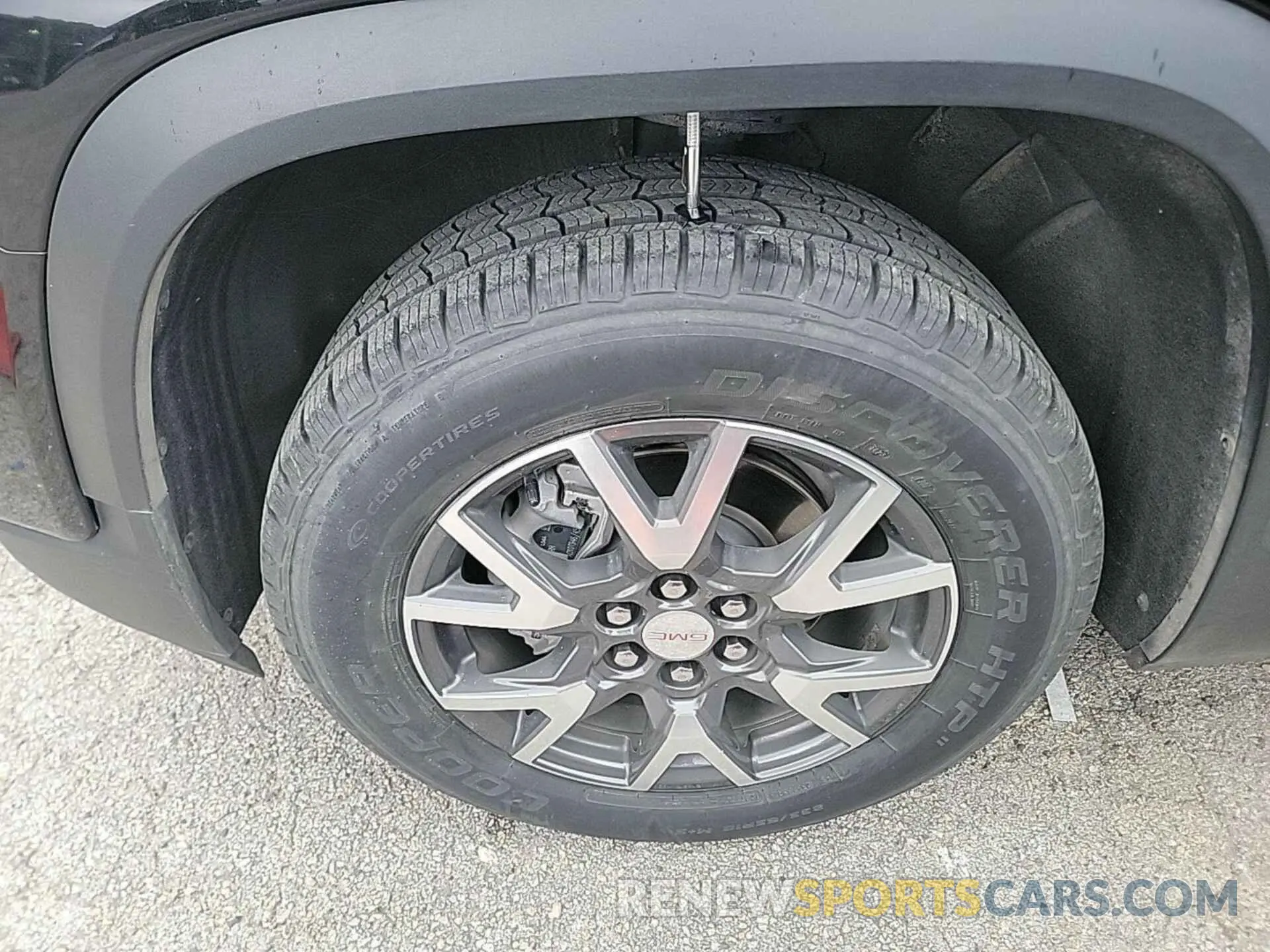 6 Photograph of a damaged car 1GKKNKLA7MZ183087 GMC ACADIA 2021