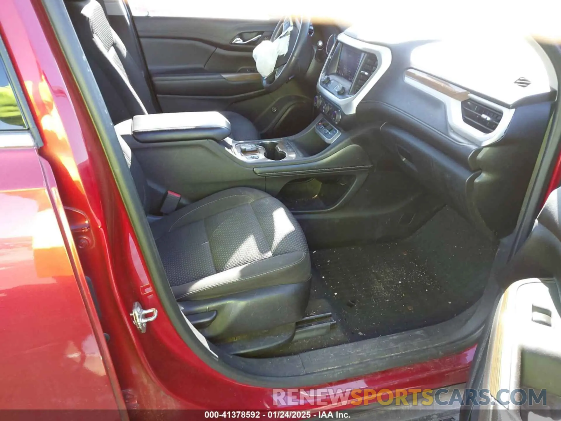 5 Photograph of a damaged car 1GKKNKLA7MZ228898 GMC ACADIA 2021