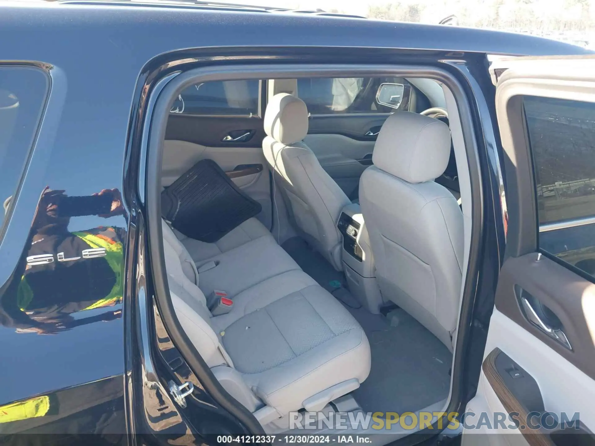 8 Фотография поврежденного автомобиля 1GKKNKLA9MZ136112 GMC ACADIA 2021