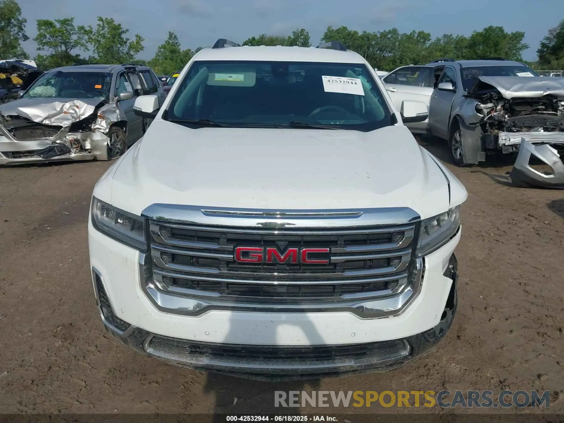 13 Photograph of a damaged car 1GKKNKLS1MZ157352 GMC ACADIA 2021