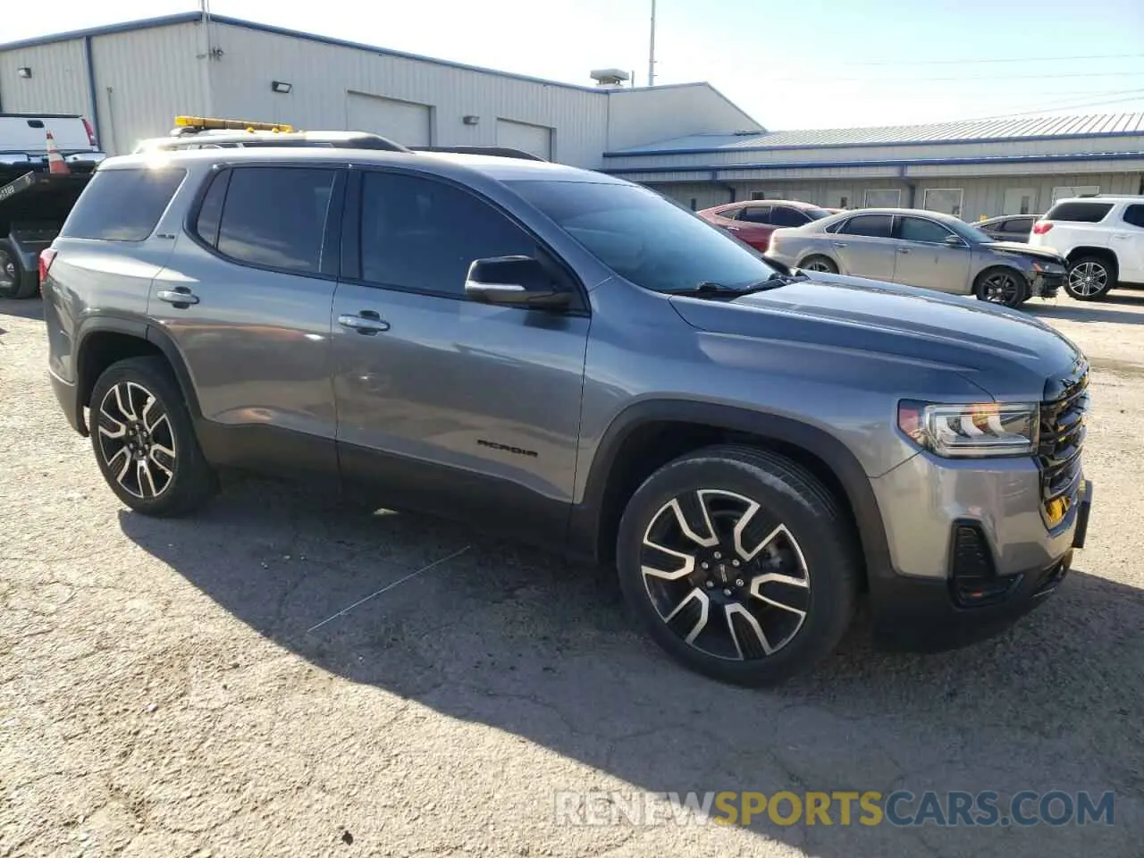 4 Photograph of a damaged car 1GKKNKLS5MZ165860 GMC ACADIA 2021