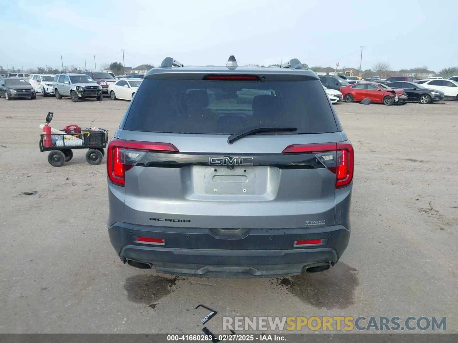 16 Photograph of a damaged car 1GKKNKLSXMZ159150 GMC ACADIA 2021