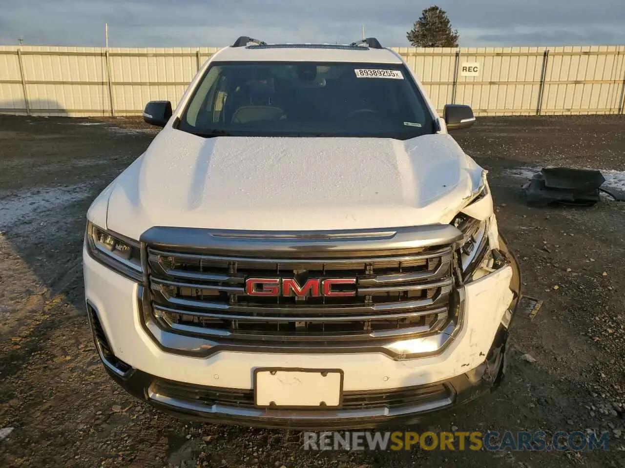 5 Photograph of a damaged car 1GKKNLLS5MZ113473 GMC ACADIA 2021
