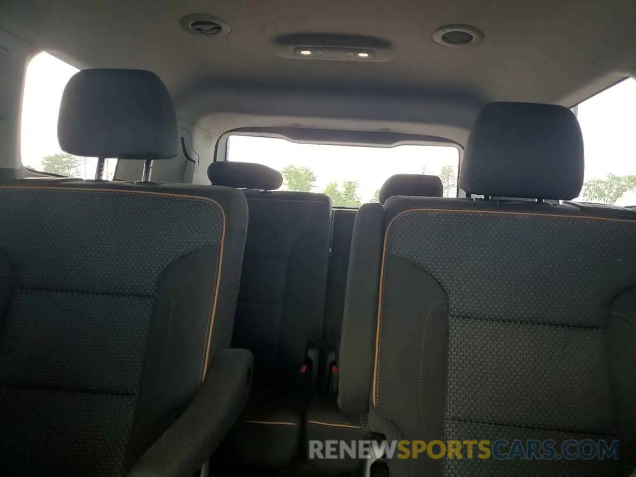 10 Фотография поврежденного автомобиля 1GKKNLLS6MZ121632 GMC ACADIA 2021