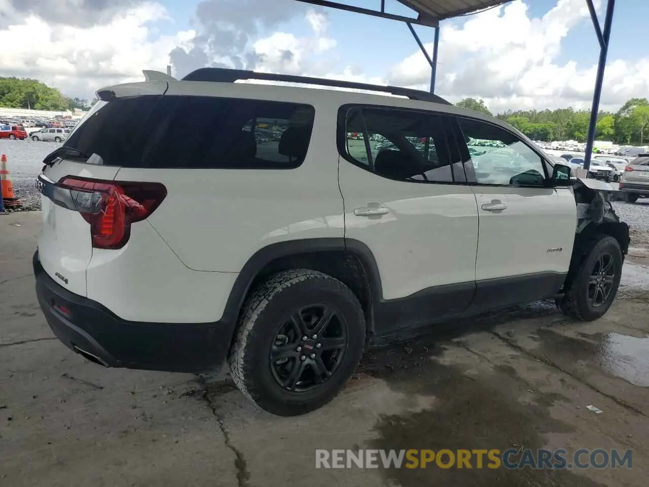 3 Фотография поврежденного автомобиля 1GKKNLLS6MZ121632 GMC ACADIA 2021