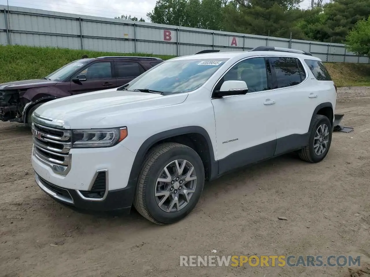 1 Photograph of a damaged car 1GKKNMLS0MZ176115 GMC ACADIA 2021