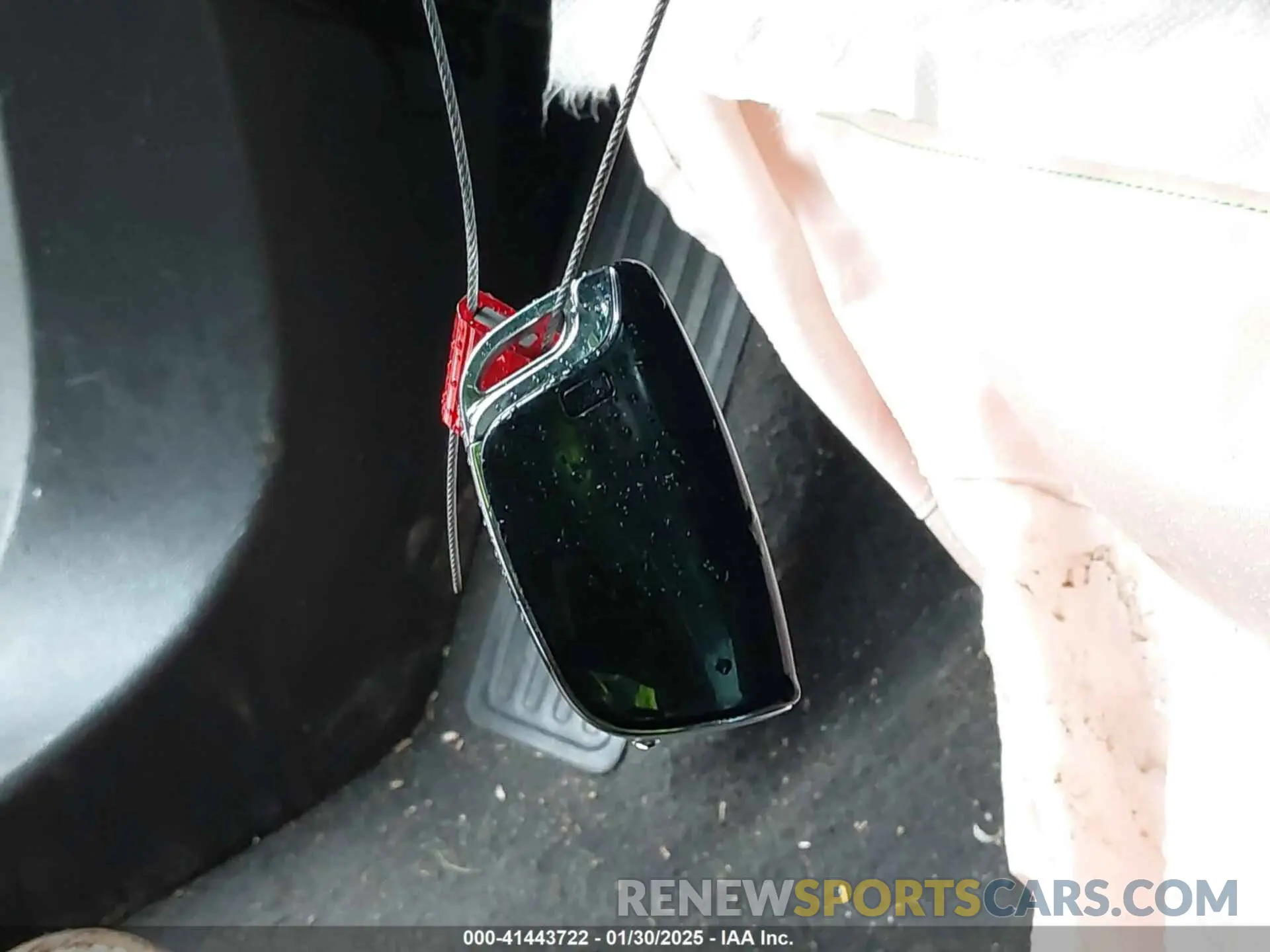11 Photograph of a damaged car 1GKKNMLS1MZ156973 GMC ACADIA 2021