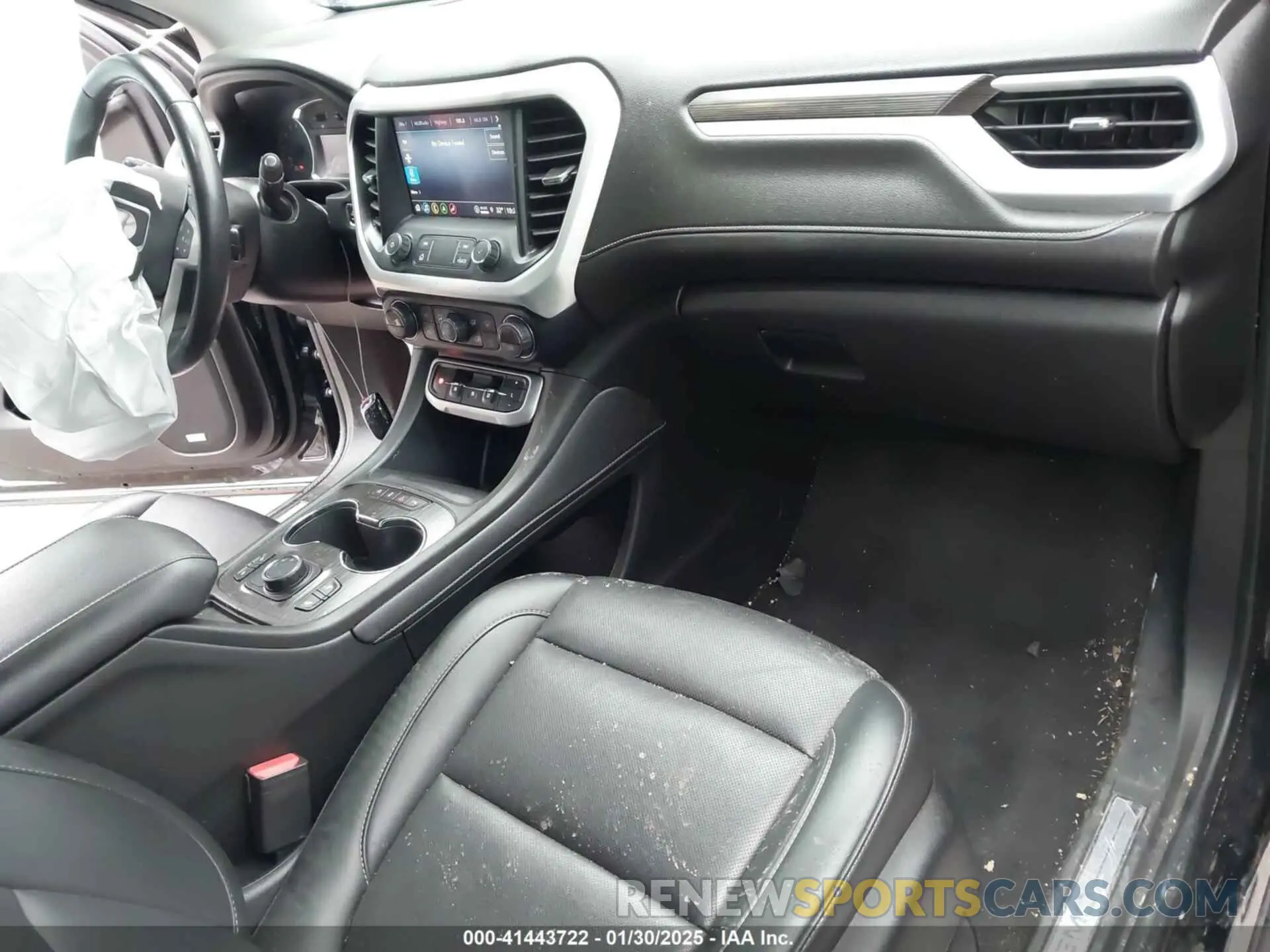 5 Photograph of a damaged car 1GKKNMLS1MZ156973 GMC ACADIA 2021