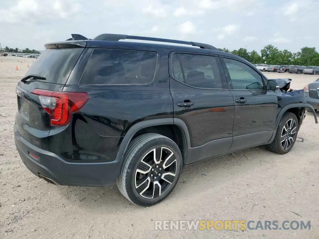 3 Photograph of a damaged car 1GKKNMLS4MZ157180 GMC ACADIA 2021