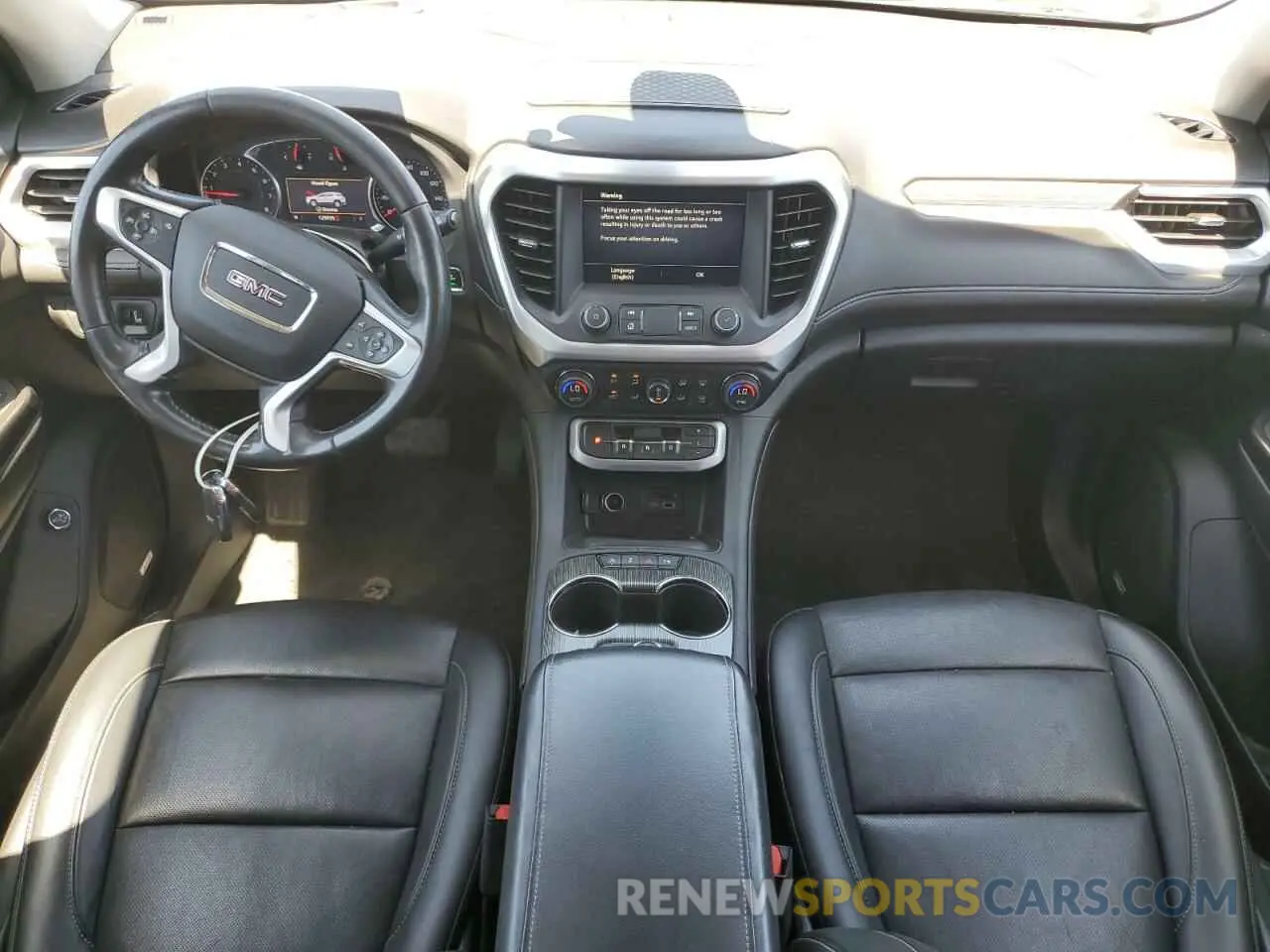 8 Photograph of a damaged car 1GKKNMLS4MZ161763 GMC ACADIA 2021