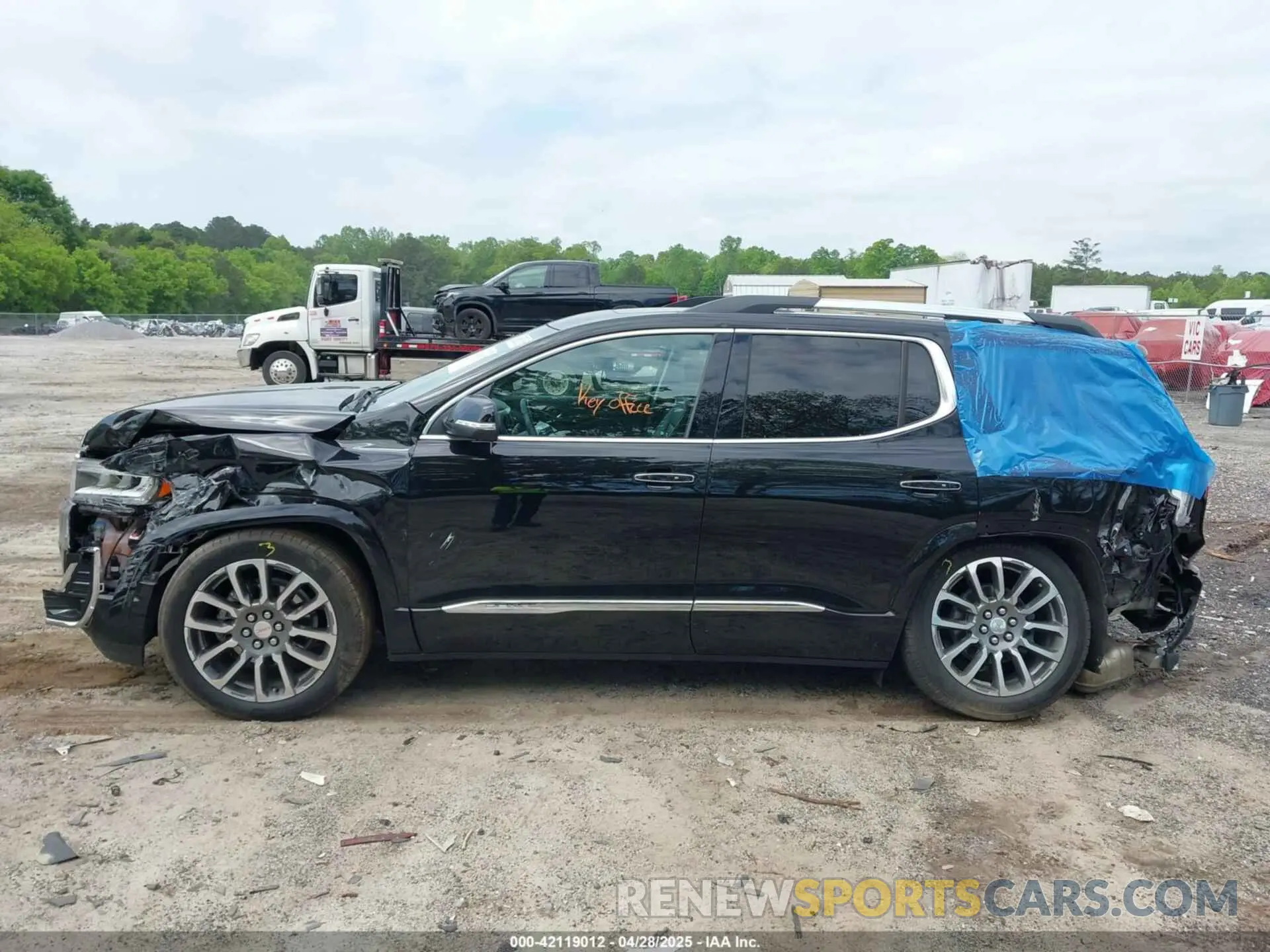 6 Photograph of a damaged car 1GKKNPLS2MZ224943 GMC ACADIA 2021
