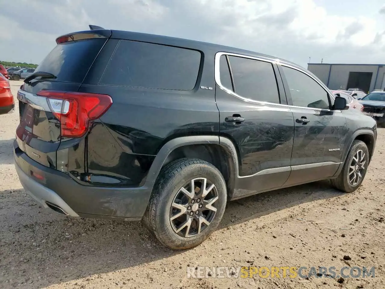 3 Фотография поврежденного автомобиля 1GKKNRL4XMZ121878 GMC ACADIA 2021