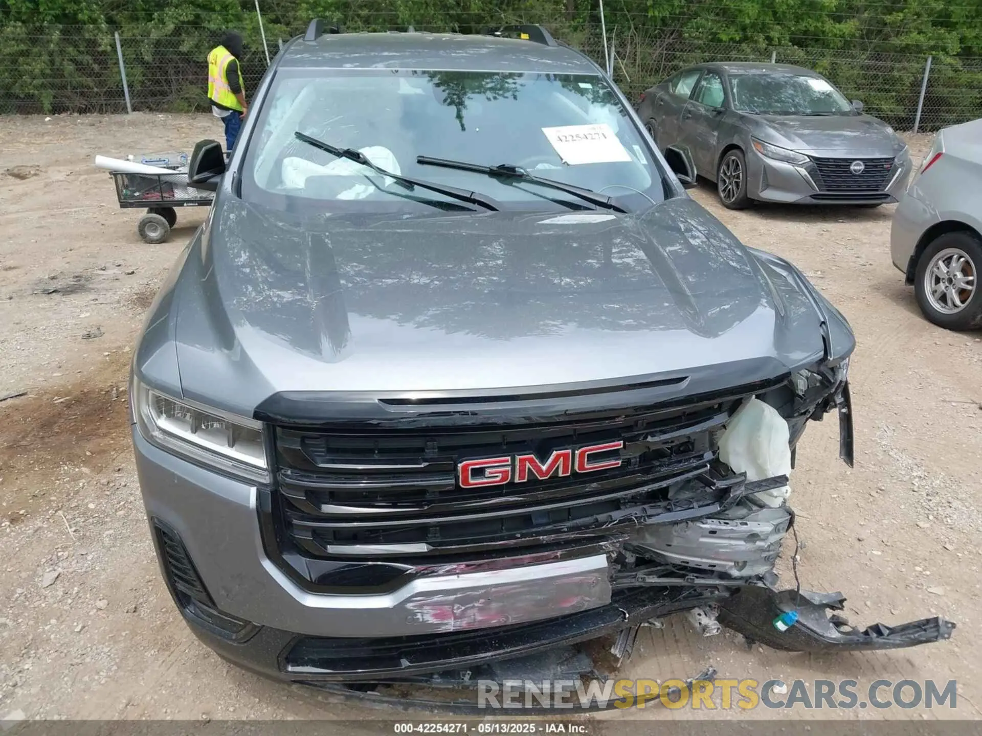 11 Photograph of a damaged car 1GKKNRLS1MZ173110 GMC ACADIA 2021