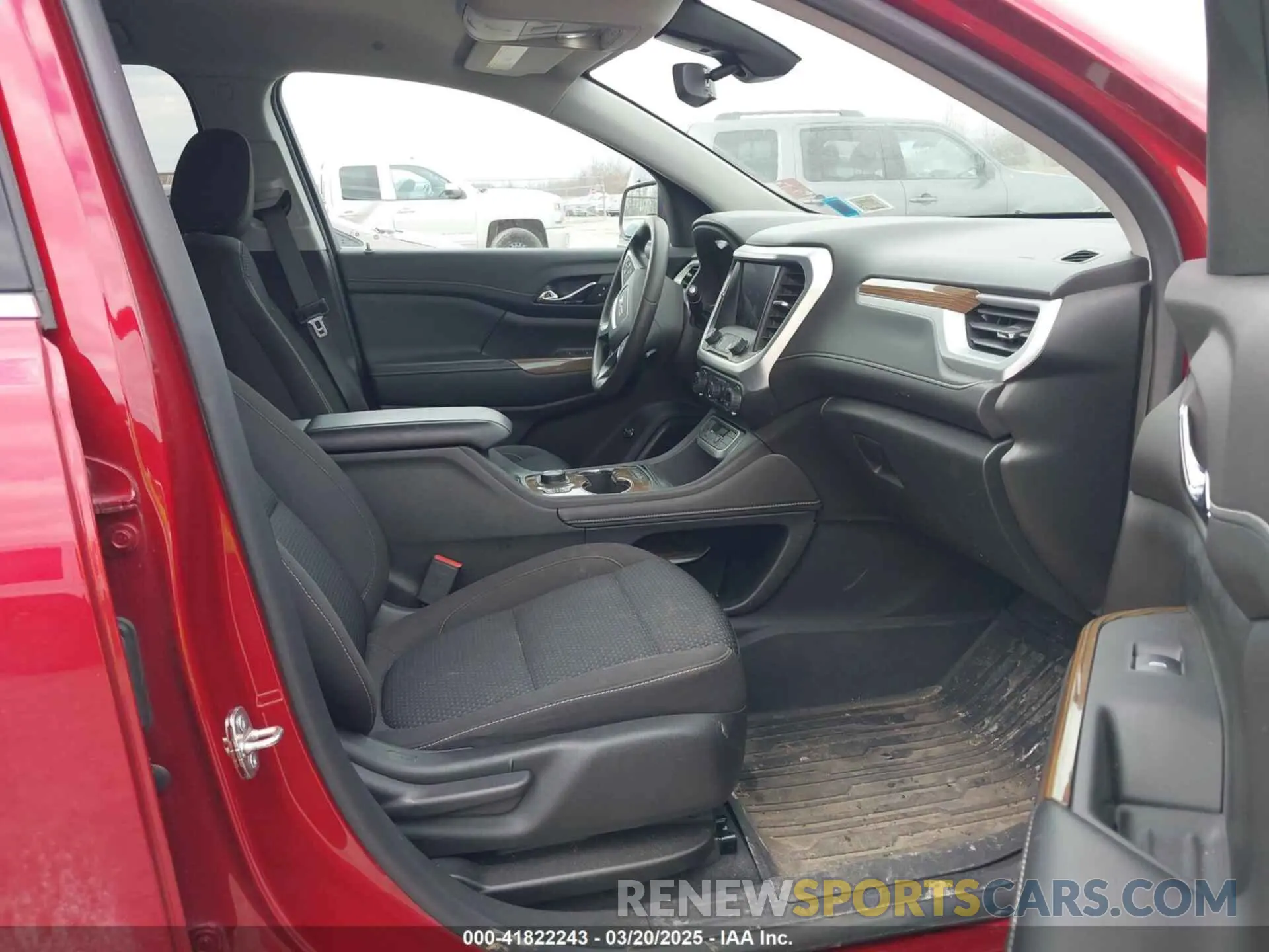 5 Photograph of a damaged car 1GKKNRLS3MZ176171 GMC ACADIA 2021
