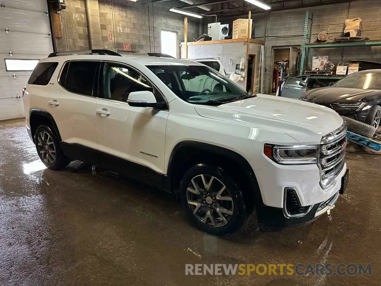 2 Photograph of a damaged car 1GKKNRLSXMZ210235 GMC ACADIA 2021