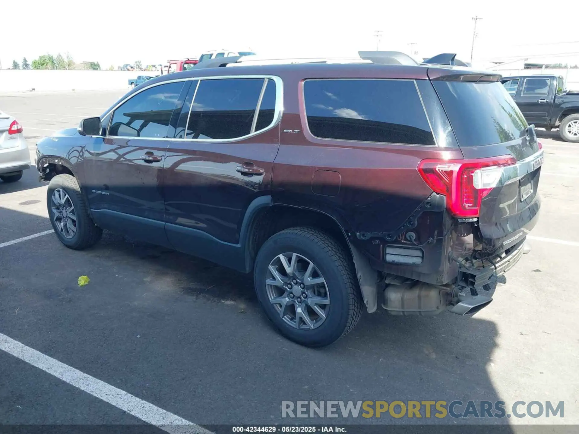 3 Фотография поврежденного автомобиля 1GKKNUL42MZ172617 GMC ACADIA 2021