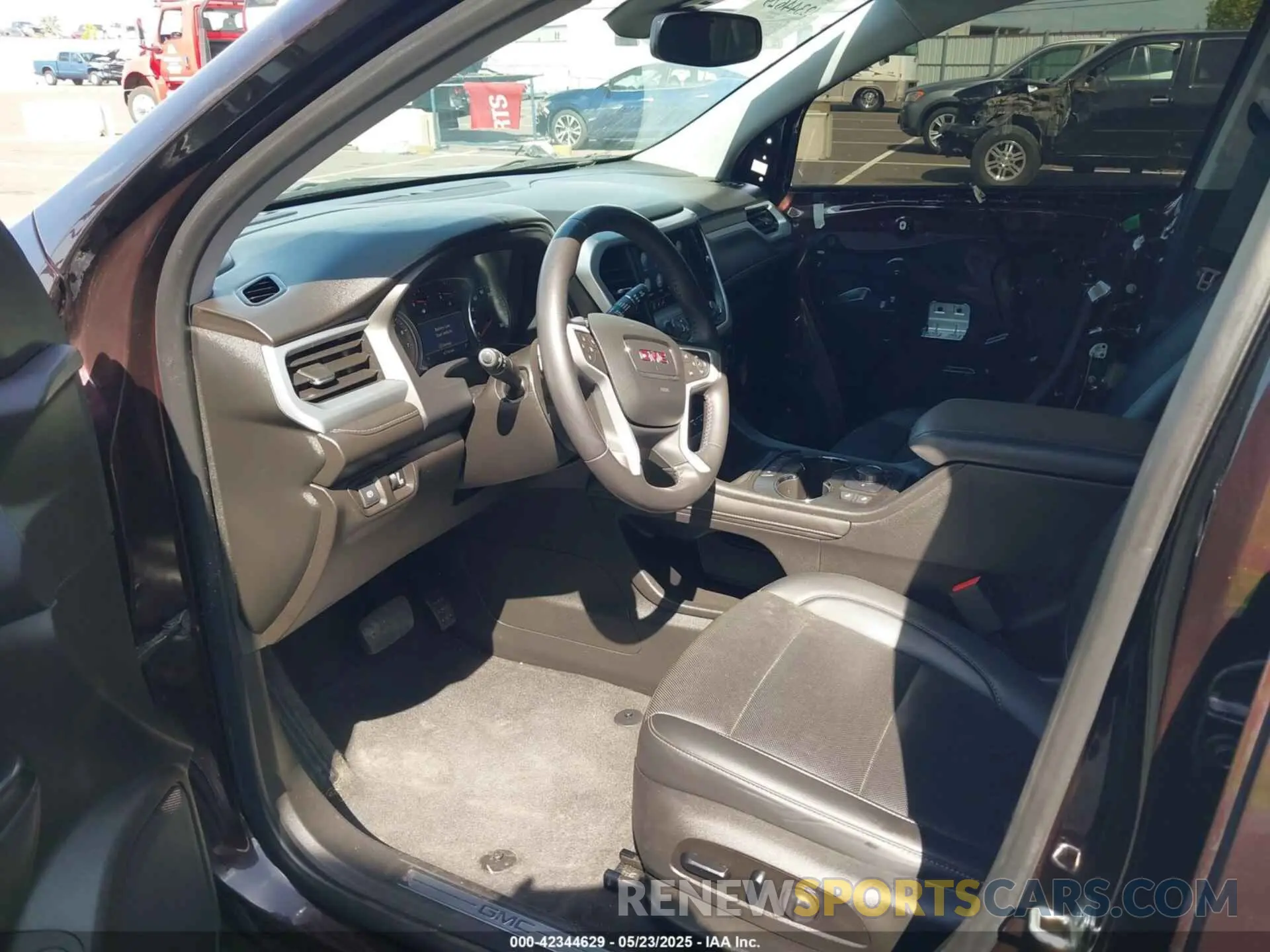 5 Фотография поврежденного автомобиля 1GKKNUL42MZ172617 GMC ACADIA 2021