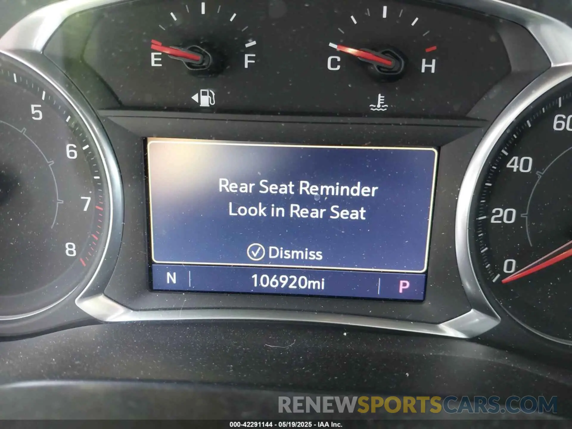 16 Photograph of a damaged car 1GKKNULS3MZ162595 GMC ACADIA 2021