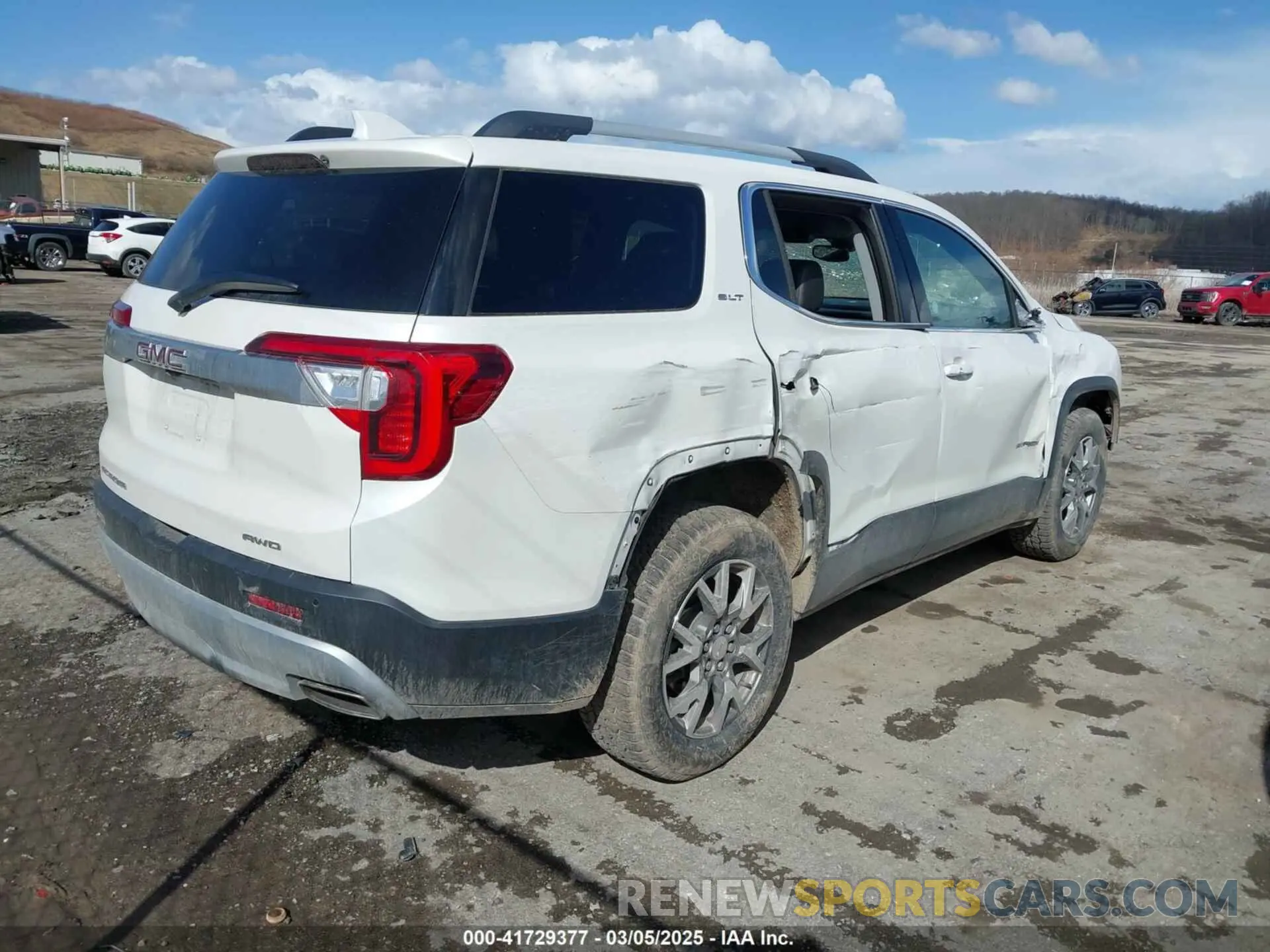 4 Фотография поврежденного автомобиля 1GKKNULS3MZ208040 GMC ACADIA 2021