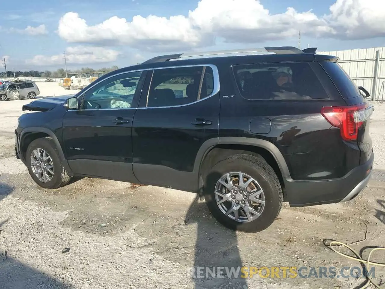 2 Photograph of a damaged car 1GKKNULS4MZ162878 GMC ACADIA 2021