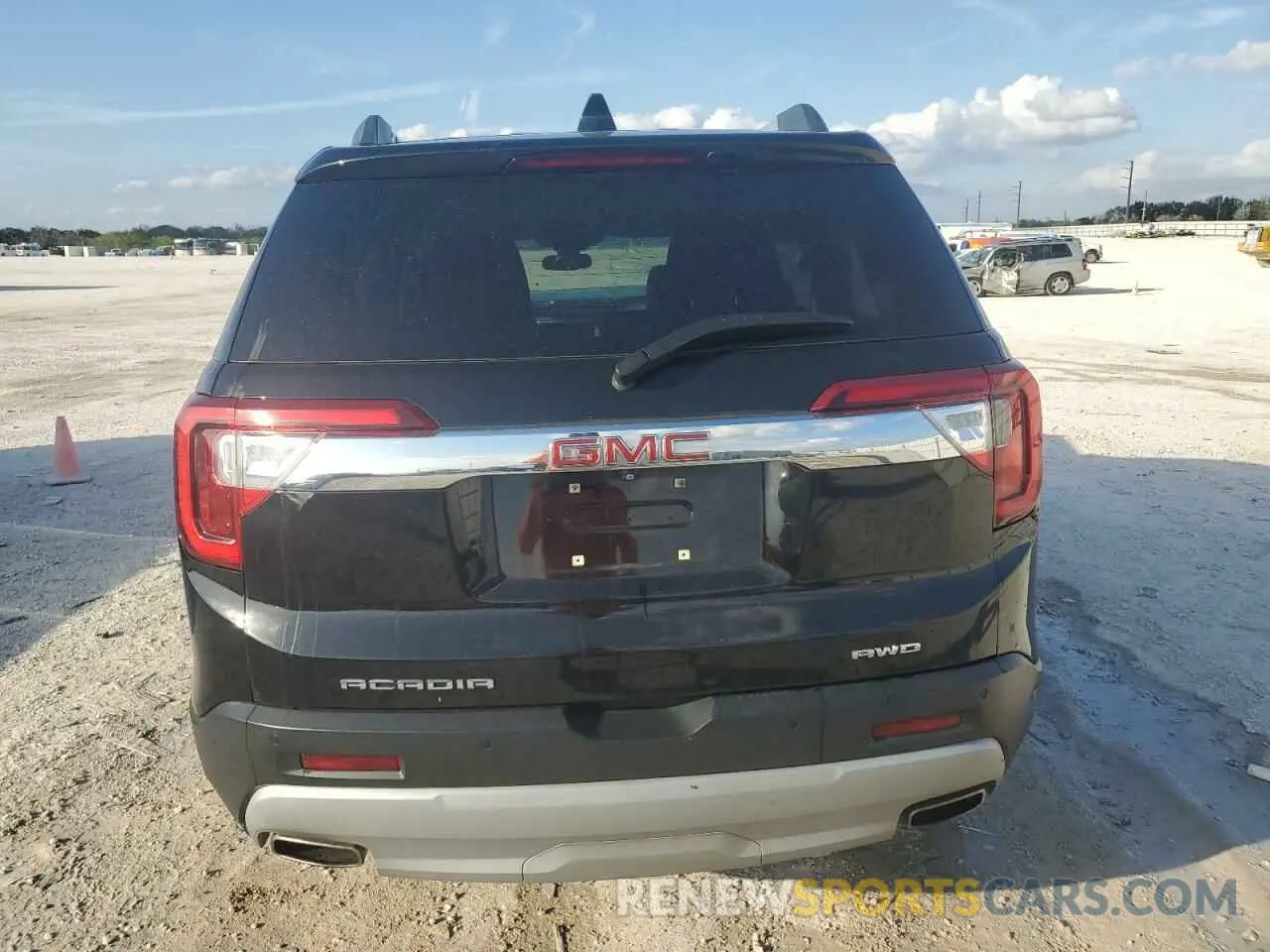 6 Photograph of a damaged car 1GKKNULS4MZ162878 GMC ACADIA 2021