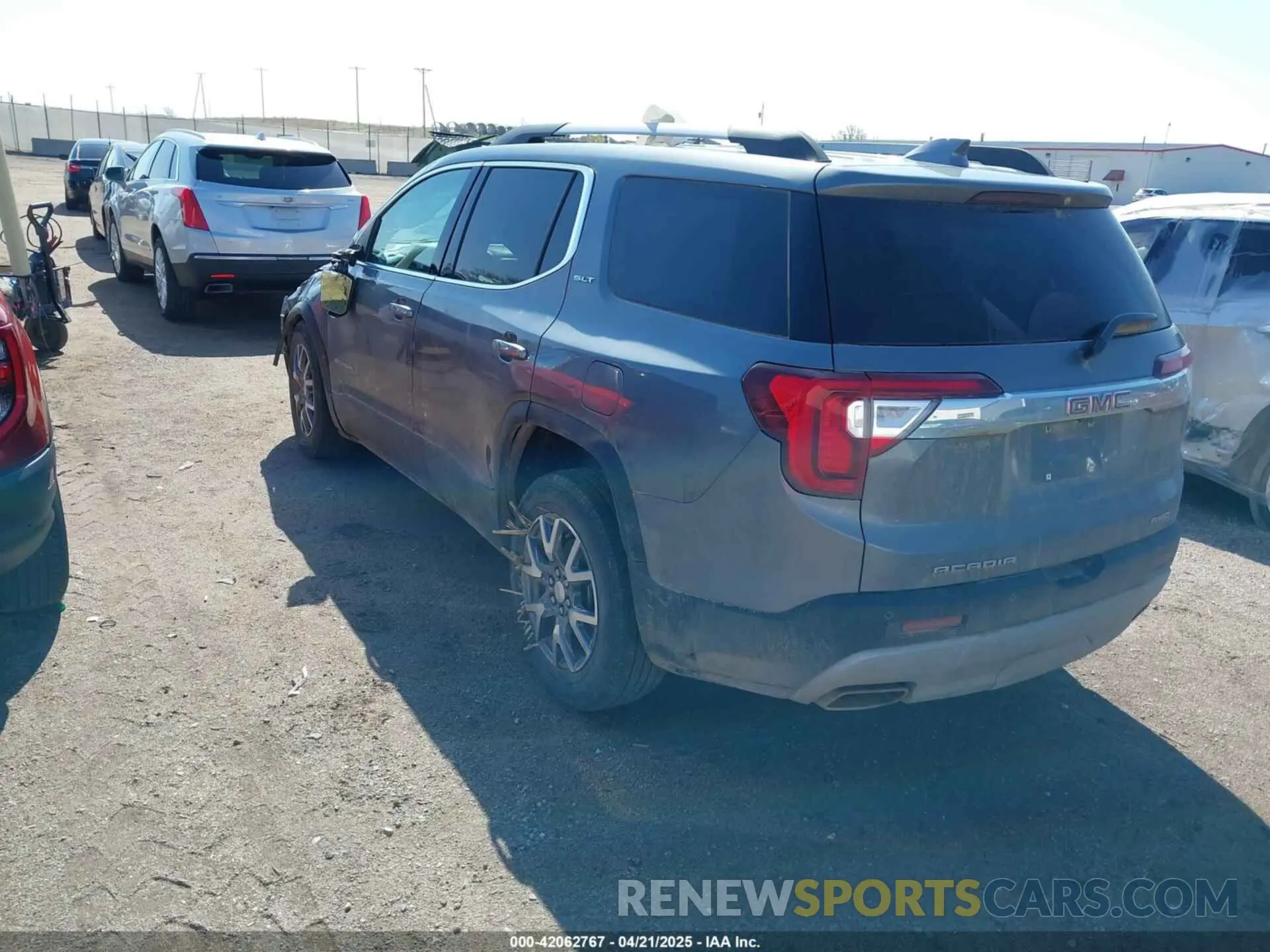 3 Фотография поврежденного автомобиля 1GKKNULSXMZ102801 GMC ACADIA 2021