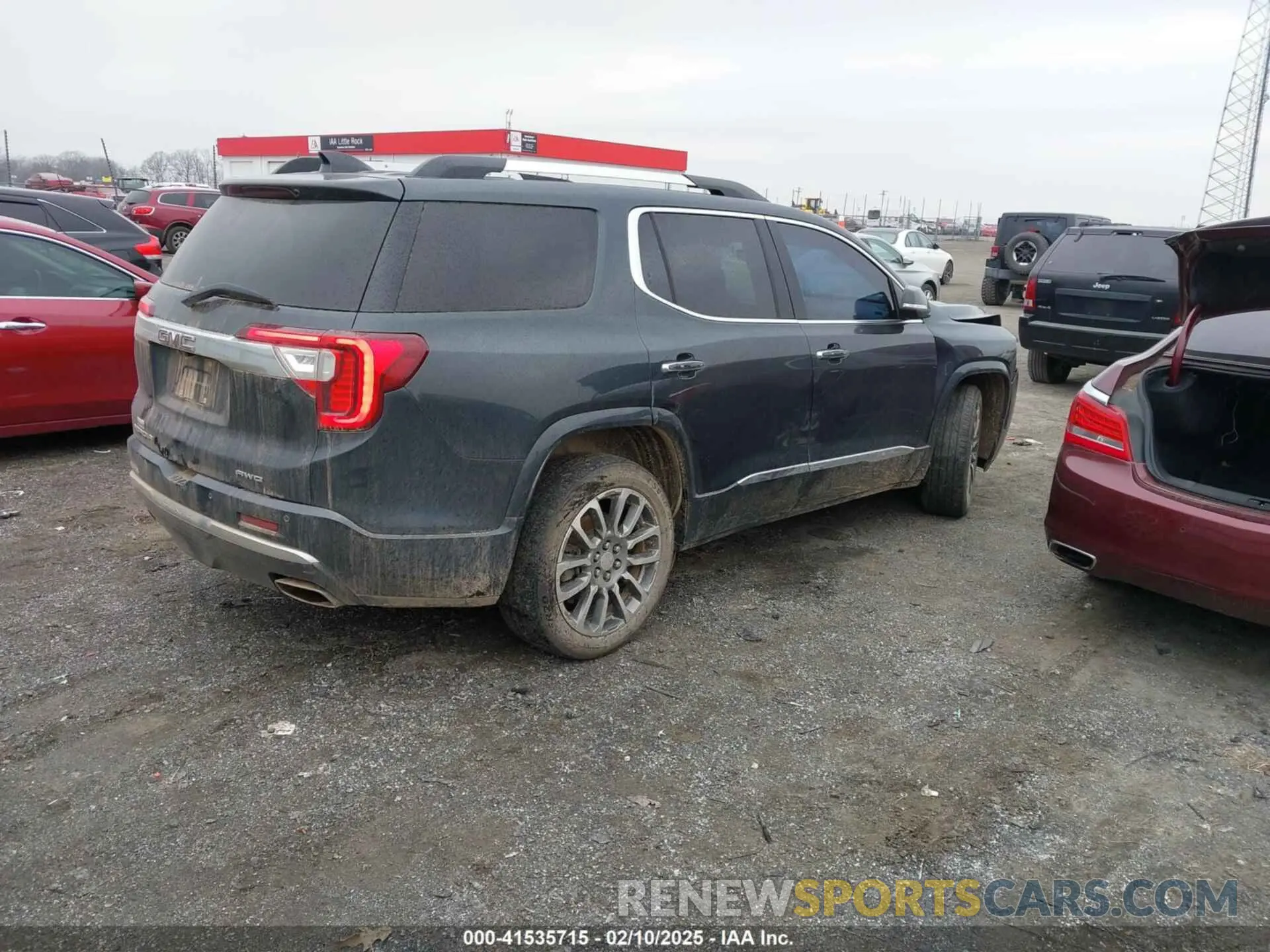 4 Photograph of a damaged car 1GKKNXLS1MZ130147 GMC ACADIA 2021