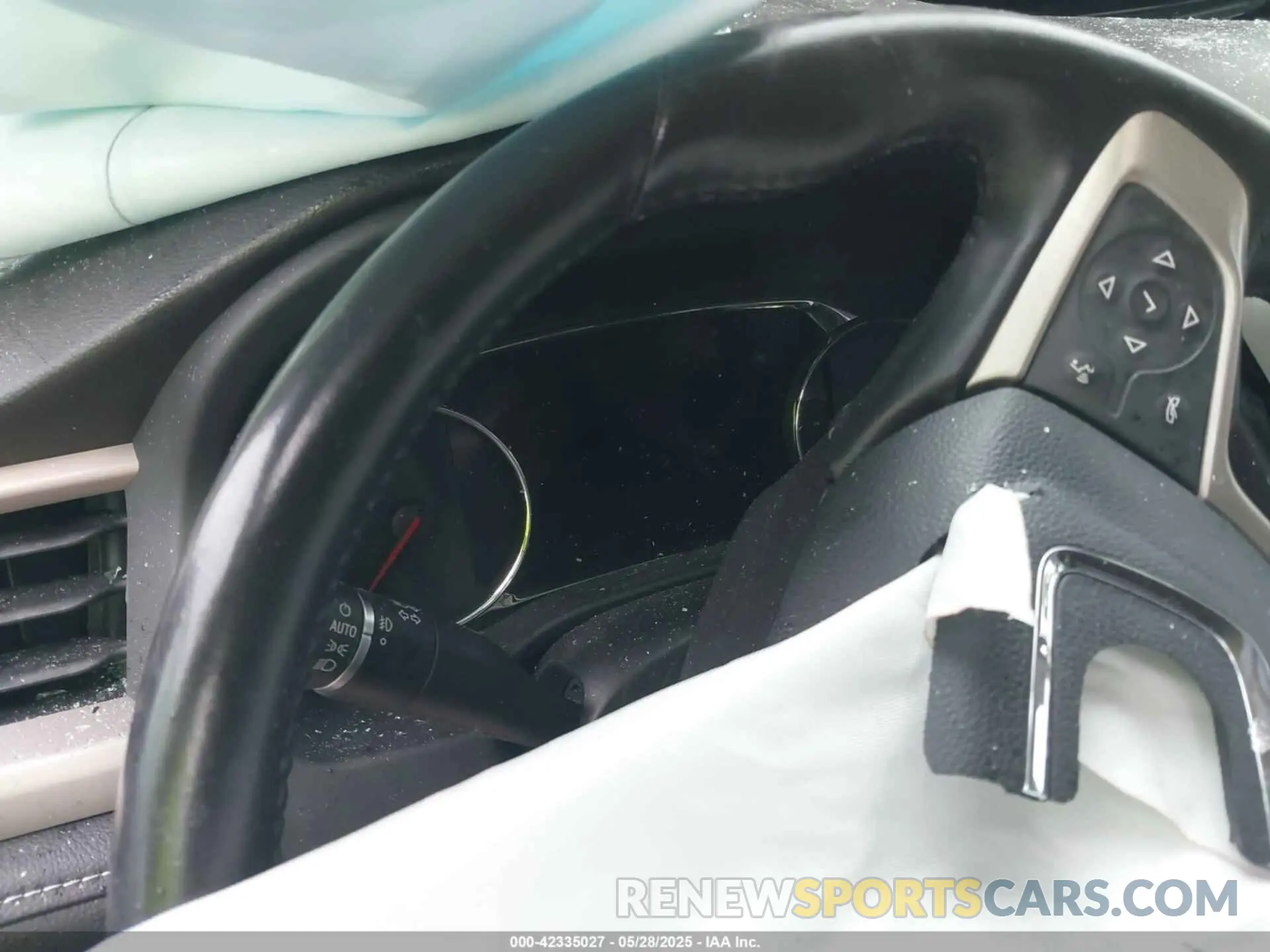 14 Photograph of a damaged car 1GKKNXLS1MZ160927 GMC ACADIA 2021
