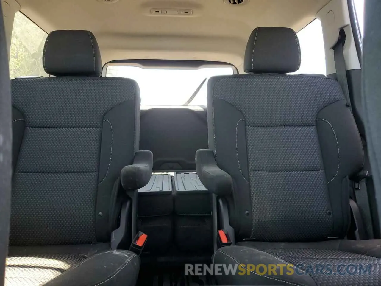 10 Фотография поврежденного автомобиля 1GKKNKL42NZ101469 GMC ACADIA 2022