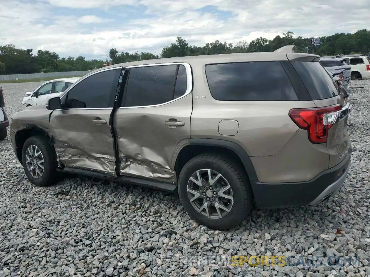 2 Photograph of a damaged car 1GKKNKL44NZ128477 GMC ACADIA 2022