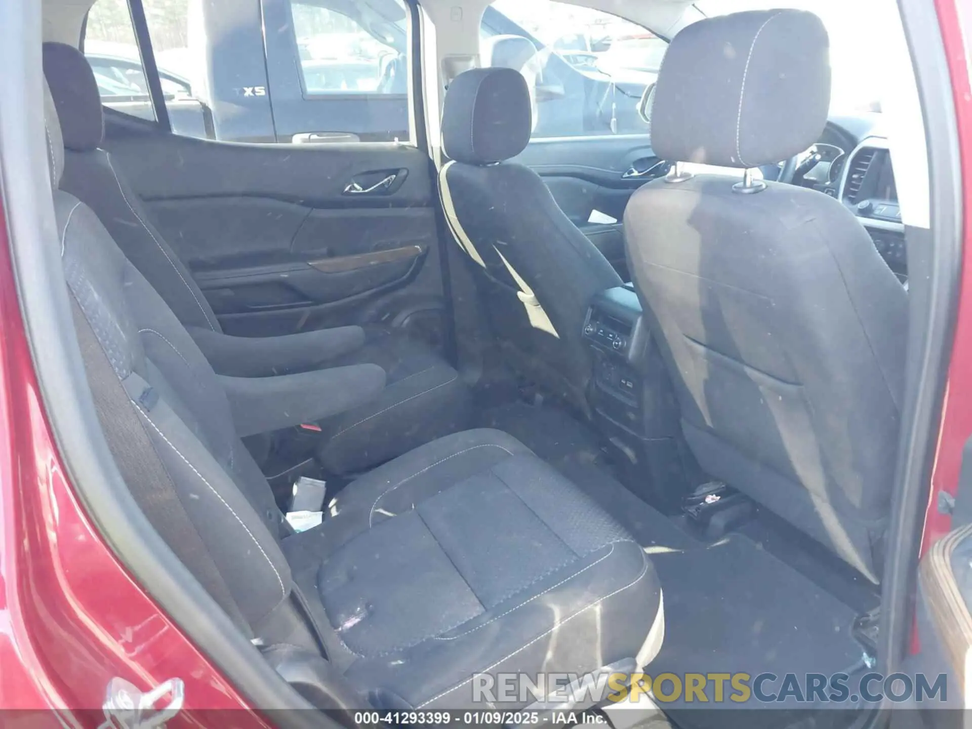 8 Фотография поврежденного автомобиля 1GKKNKL45NZ136037 GMC ACADIA 2022