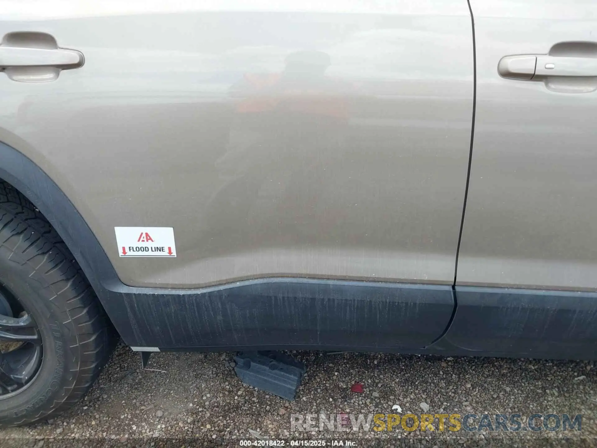 8 Фотография поврежденного автомобиля 1GKKNLLS1NZ178645 GMC ACADIA 2022