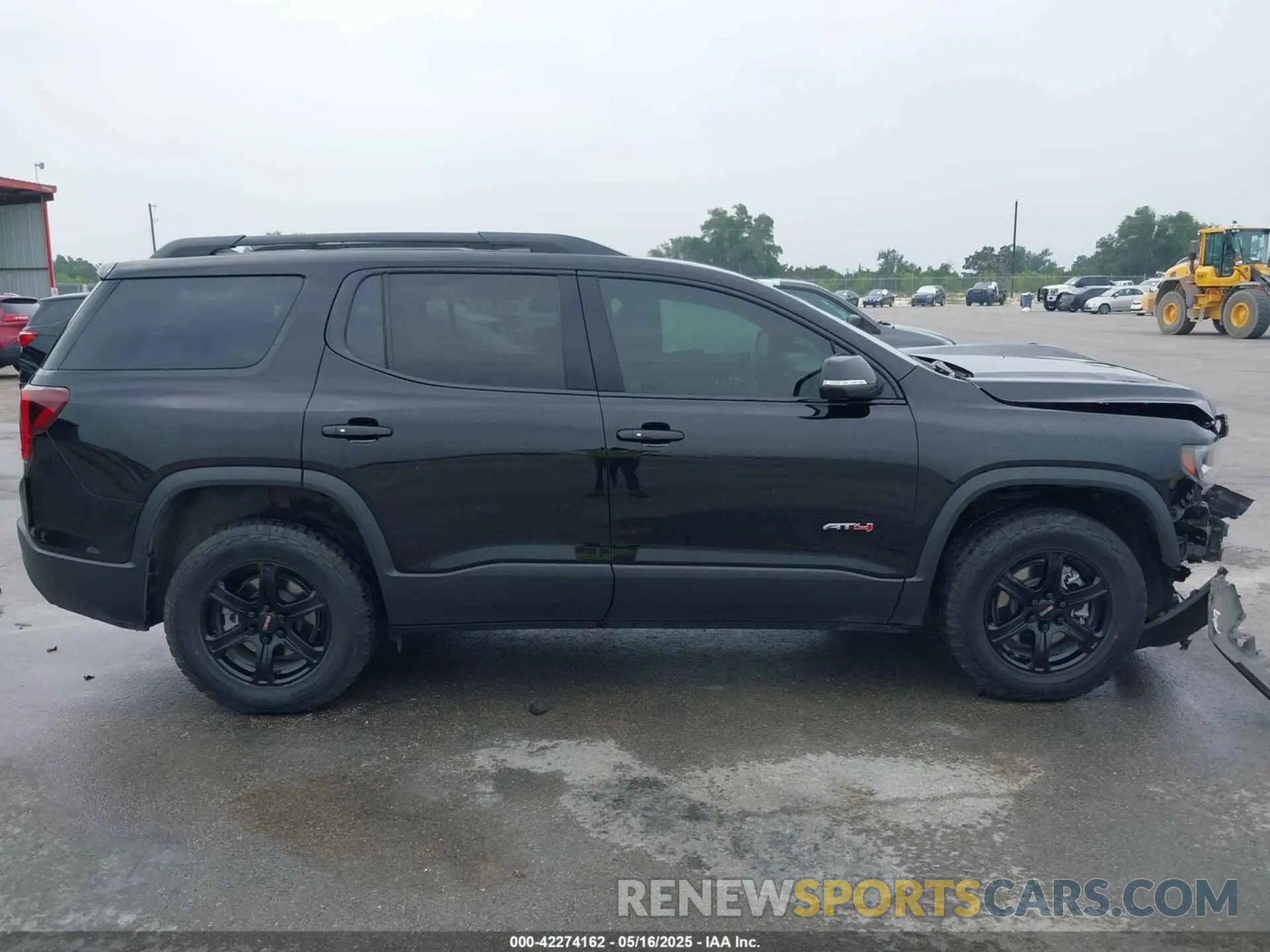 13 Photograph of a damaged car 1GKKNLLS9NZ136305 GMC ACADIA 2022