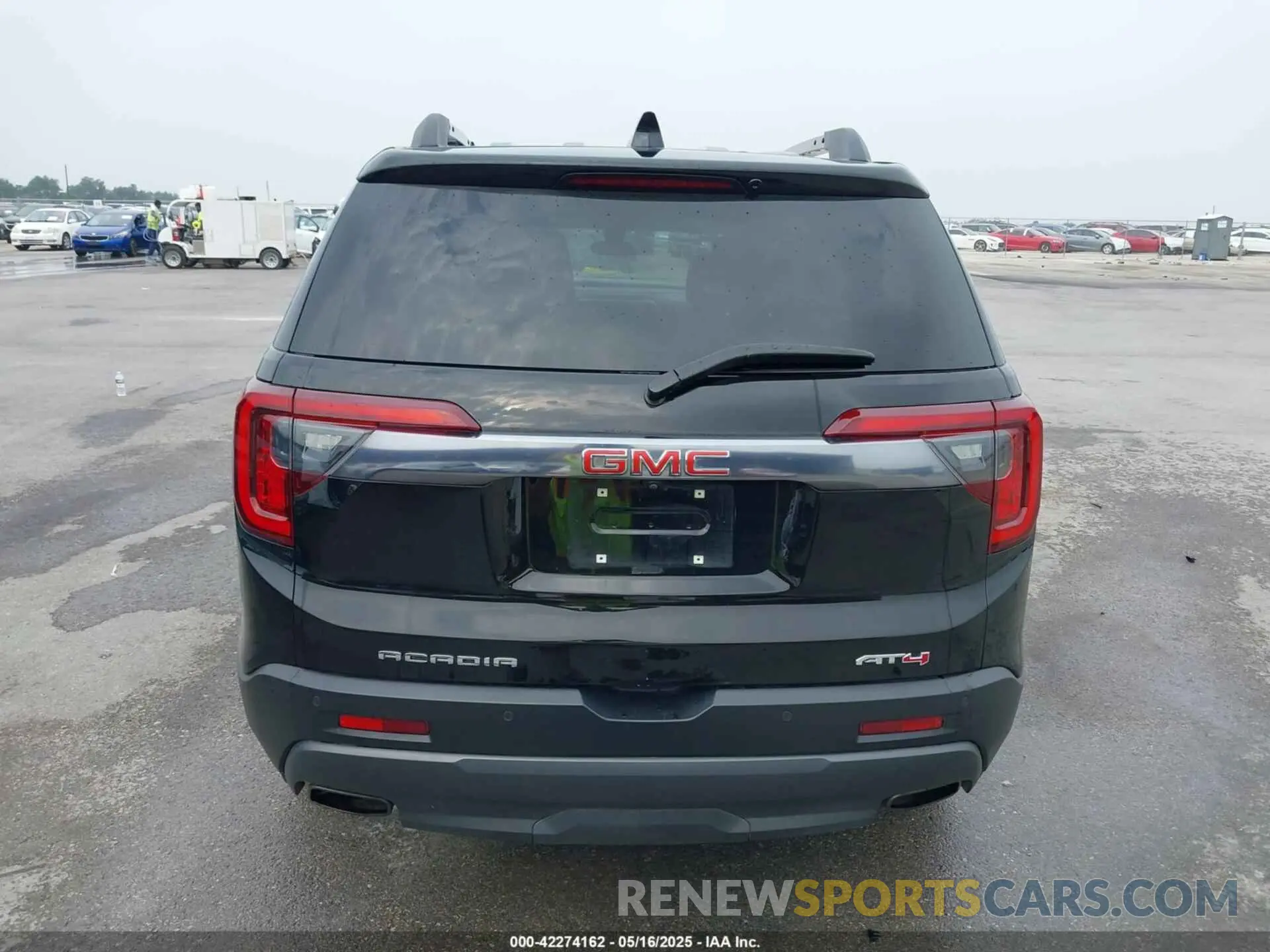 16 Photograph of a damaged car 1GKKNLLS9NZ136305 GMC ACADIA 2022