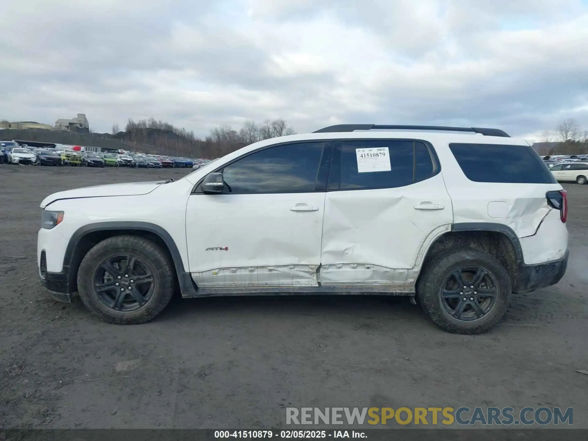 14 Photograph of a damaged car 1GKKNLLS9NZ179770 GMC ACADIA 2022