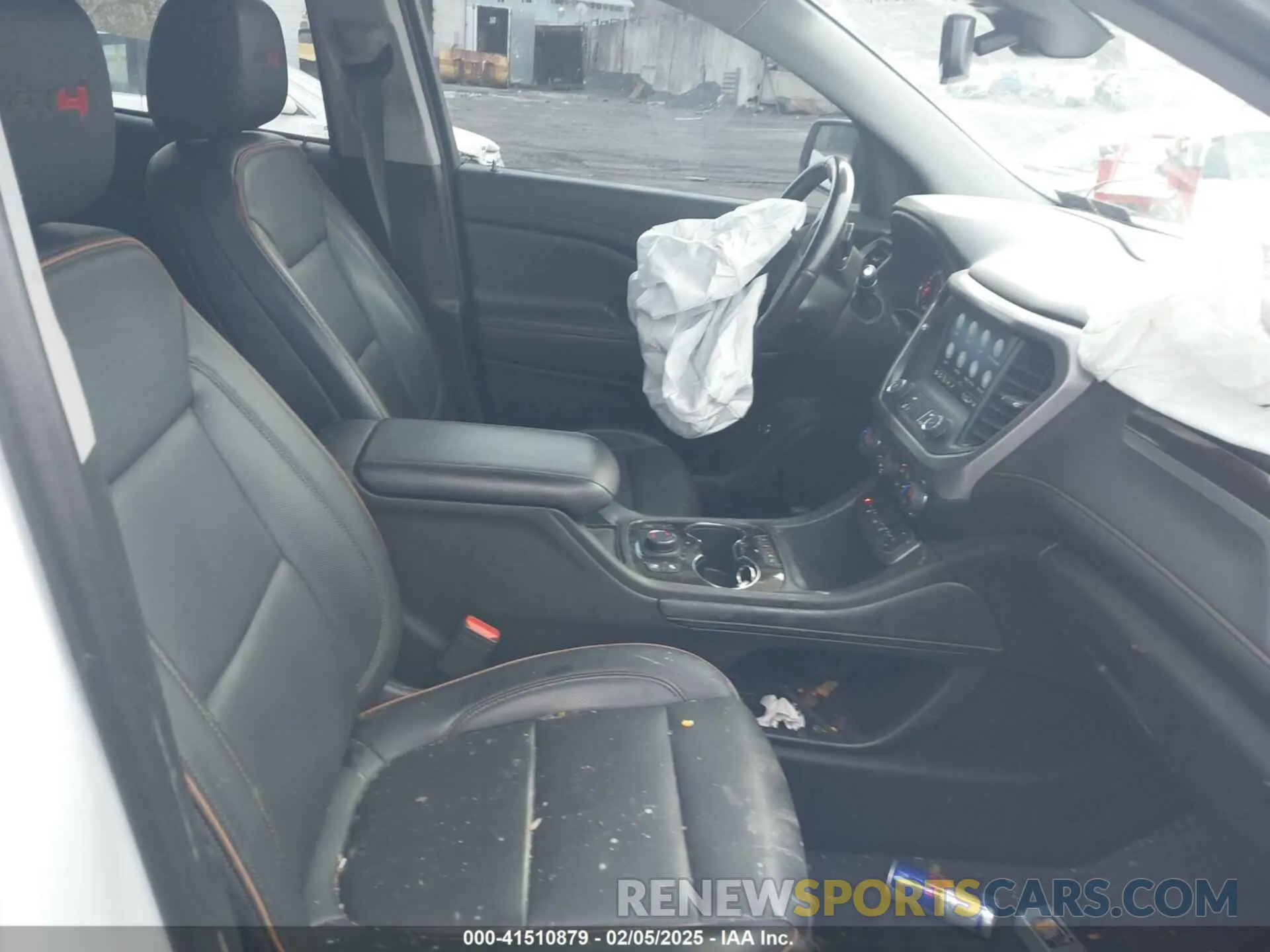5 Photograph of a damaged car 1GKKNLLS9NZ179770 GMC ACADIA 2022
