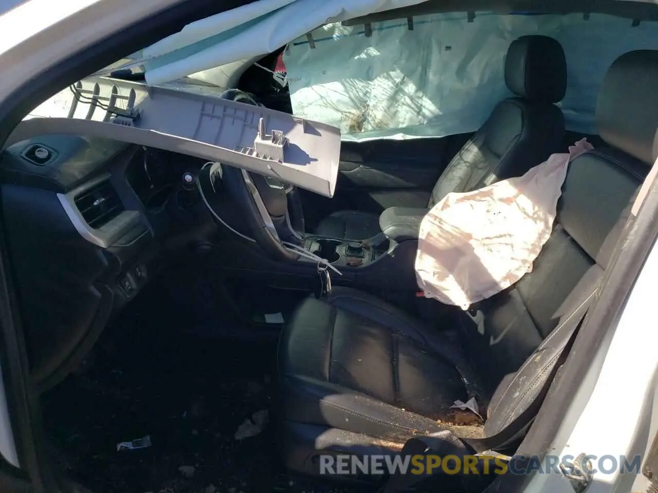 7 Photograph of a damaged car 1GKKNML49NZ181042 GMC ACADIA 2022