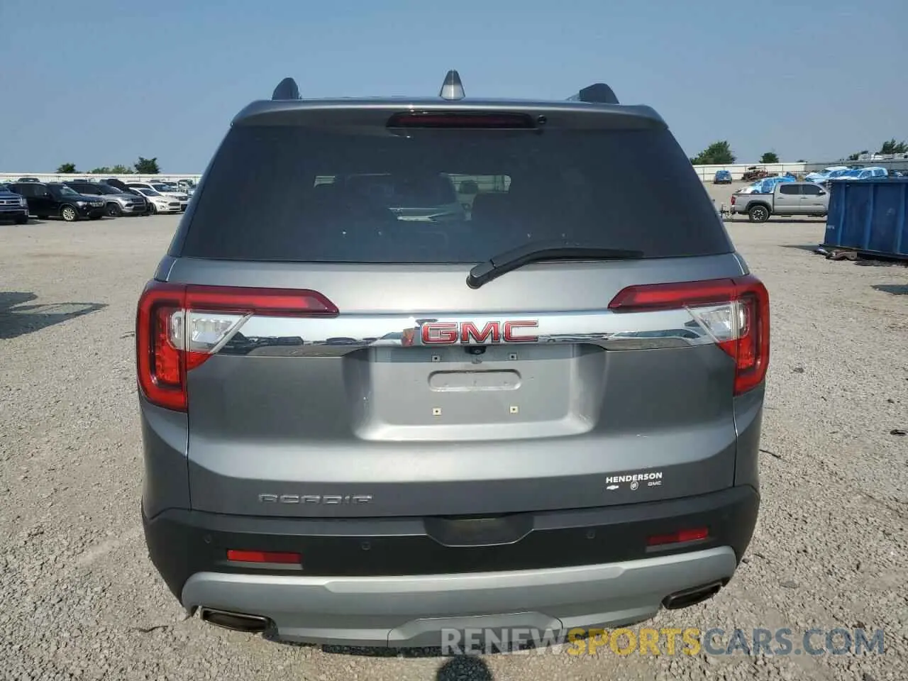 6 Photograph of a damaged car 1GKKNMLS9NZ116075 GMC ACADIA 2022