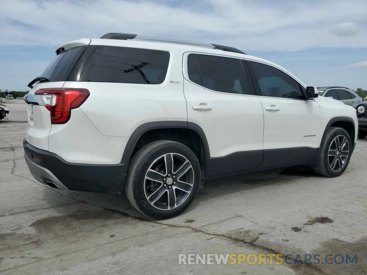 3 Фотография поврежденного автомобиля 1GKKNMLS9NZ153675 GMC ACADIA 2022