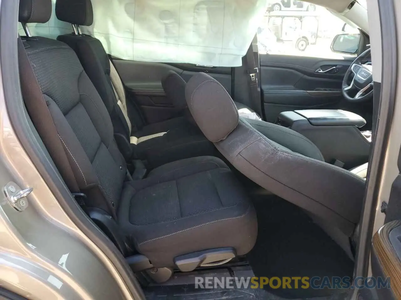 11 Фотография поврежденного автомобиля 1GKKNRL40NZ173070 GMC ACADIA 2022