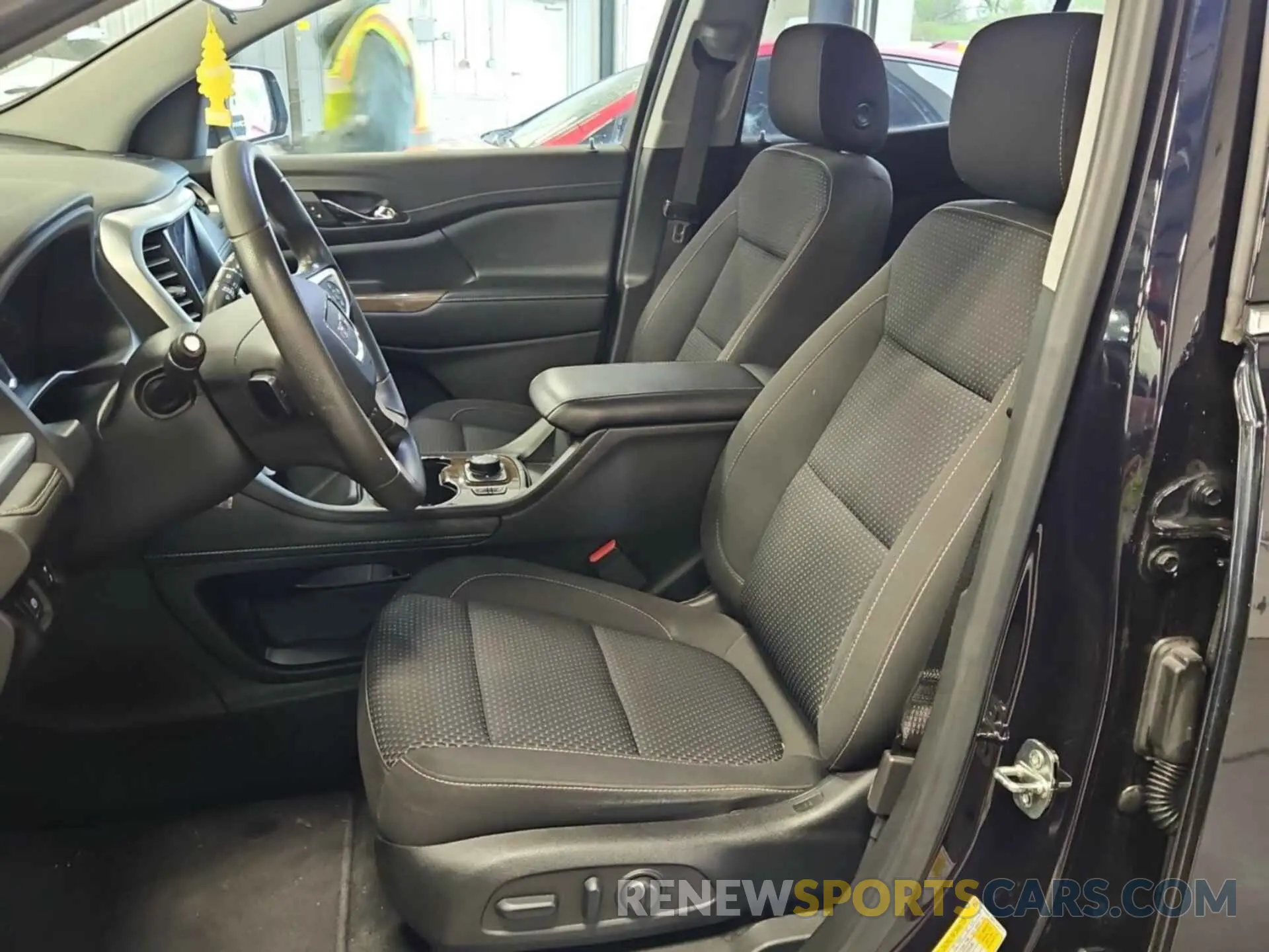 18 Фотография поврежденного автомобиля 1GKKNRL49NZ126474 GMC ACADIA 2022